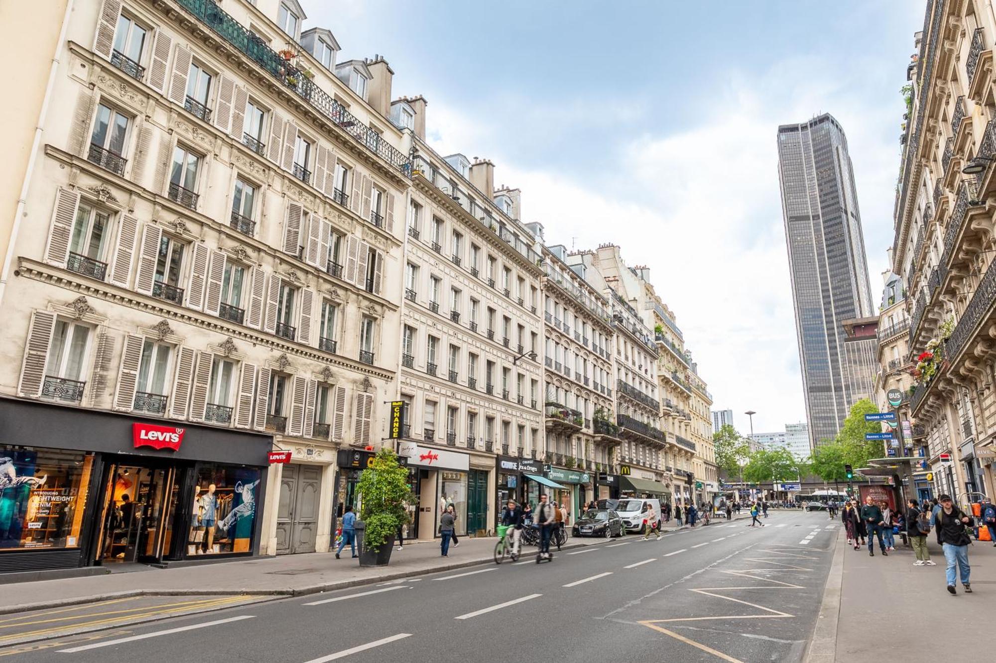 Montparnasse & & Downtown Parijs